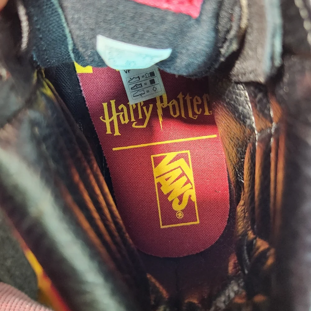 Vans Harry Potter Limited Edition Gryffindor High Top Sneaker | Women's Size 7.5 - Picture 12 of 14